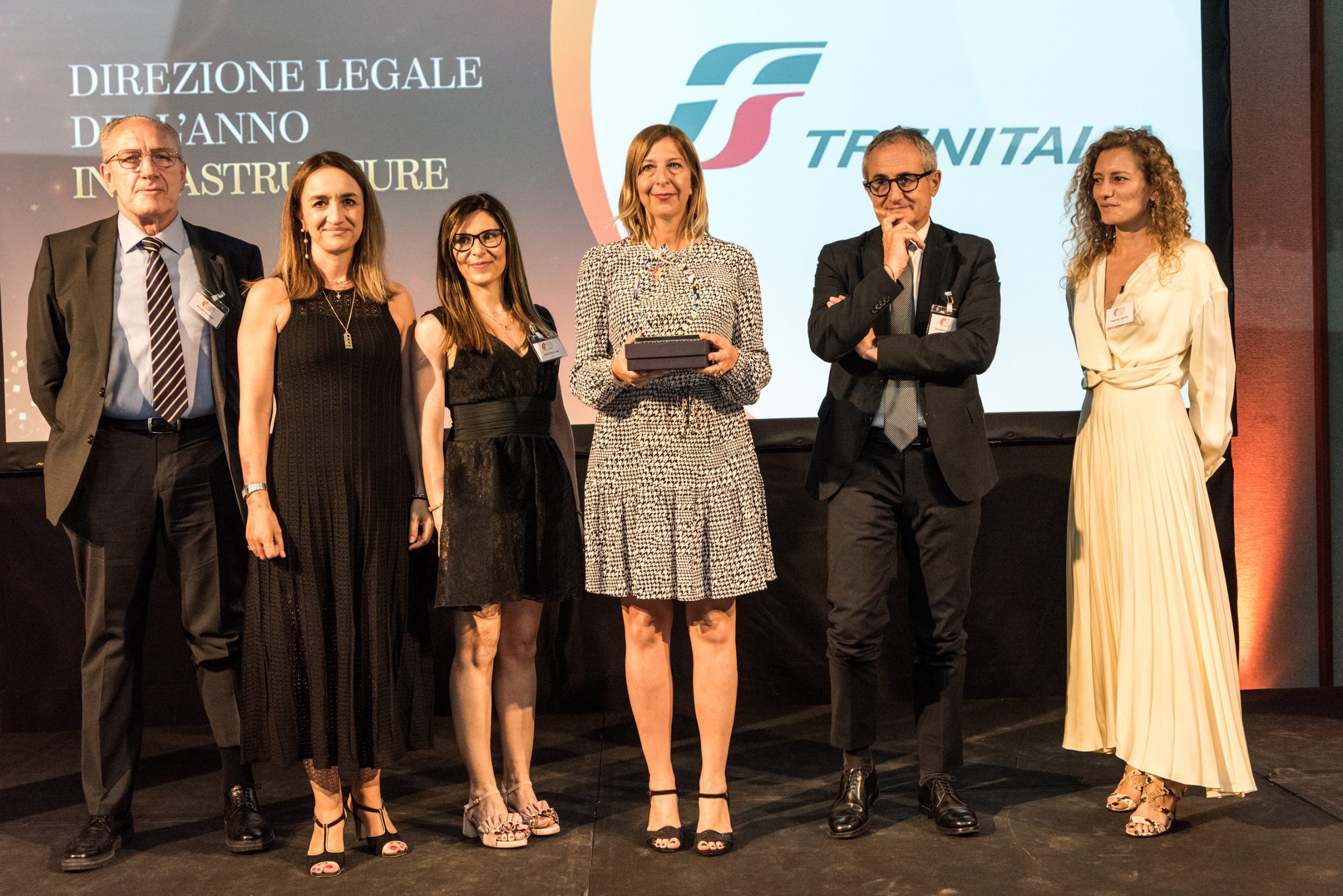 Valeria_Logrillo_premia_Trenitalia_TpoLegal_Counsel&Finance_Awards
